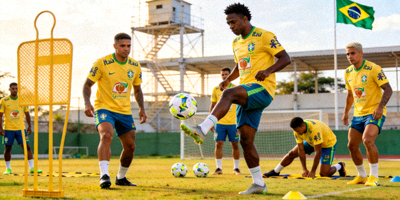 巴西国家队在训练基地进行赛前适应性训练